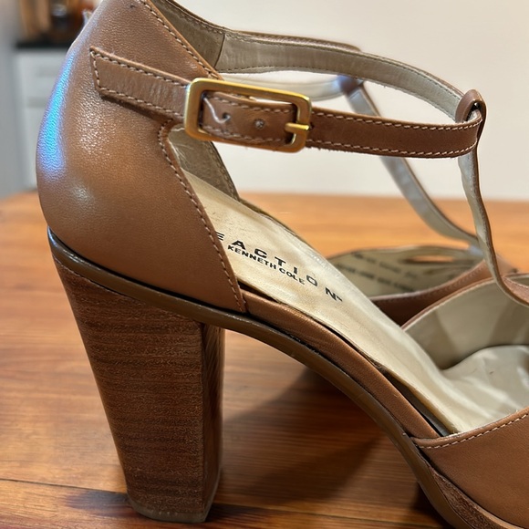 Reaction by Kenneth Cole - Picture 3 of 5